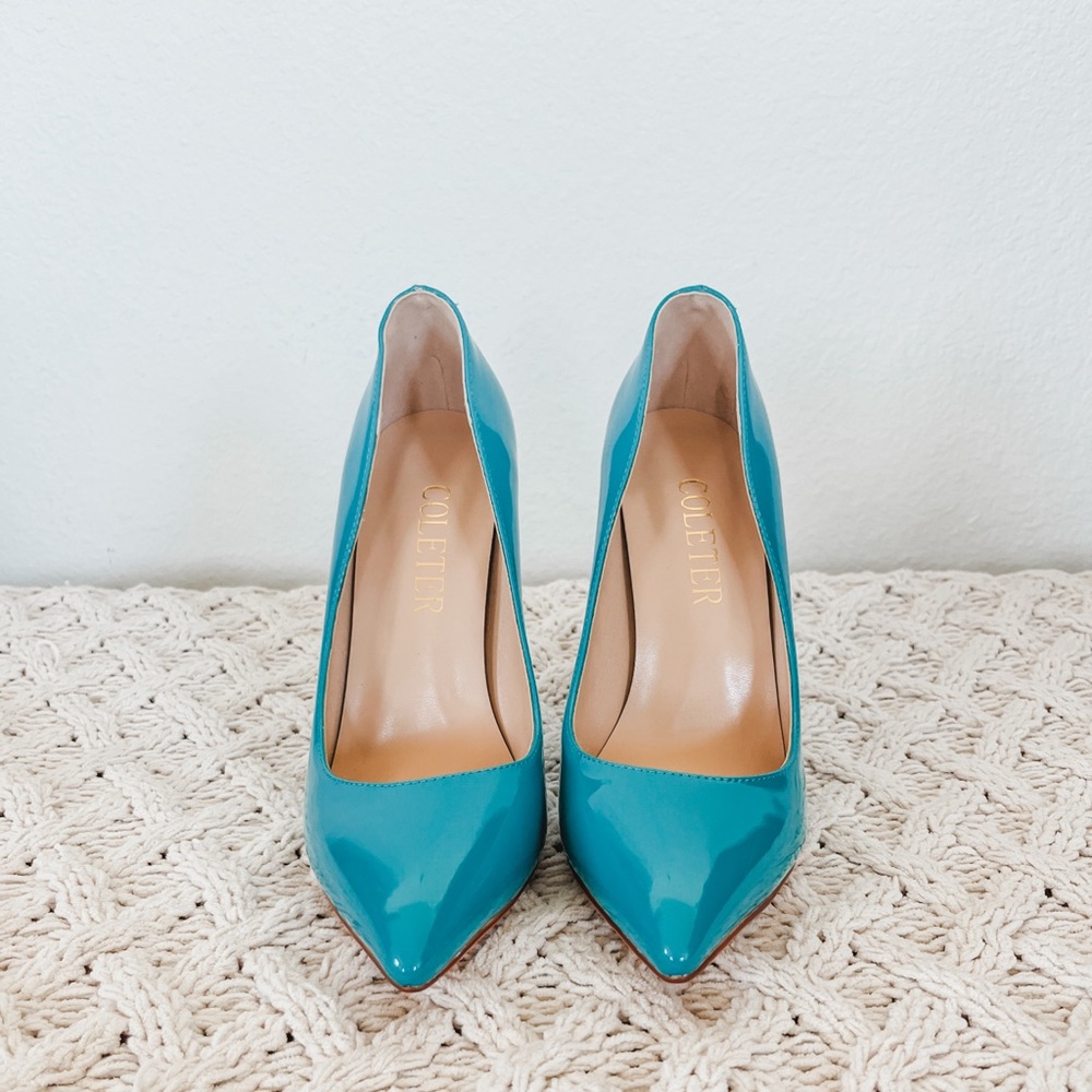 NEW never worn Teal Pump Heels in box, size 6